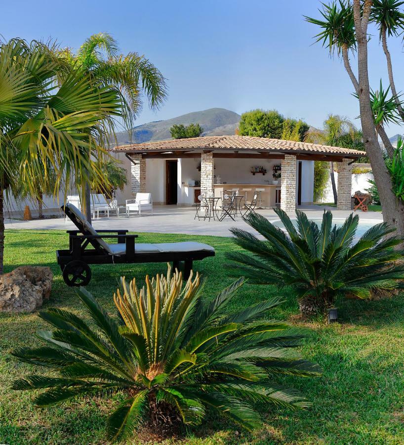 Villa Araucaria Partinico Exteriör bild