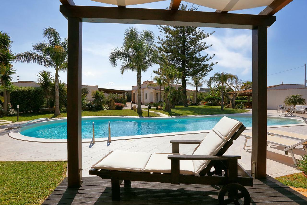 Villa Araucaria Partinico Exteriör bild