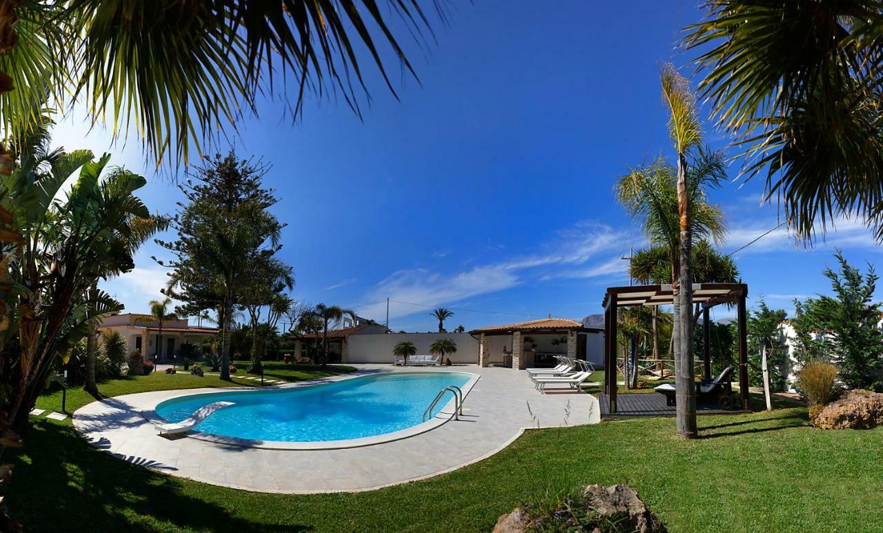 Villa Araucaria Partinico Exteriör bild