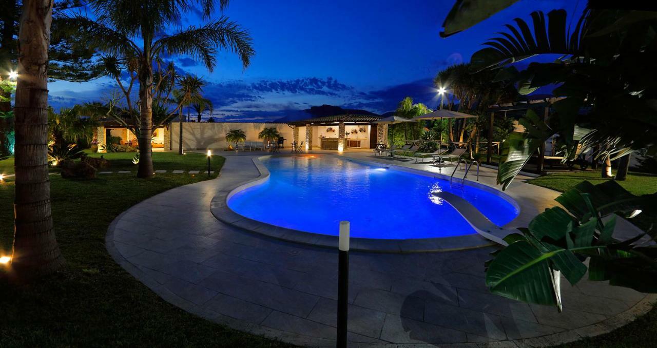 Villa Araucaria Partinico Exteriör bild